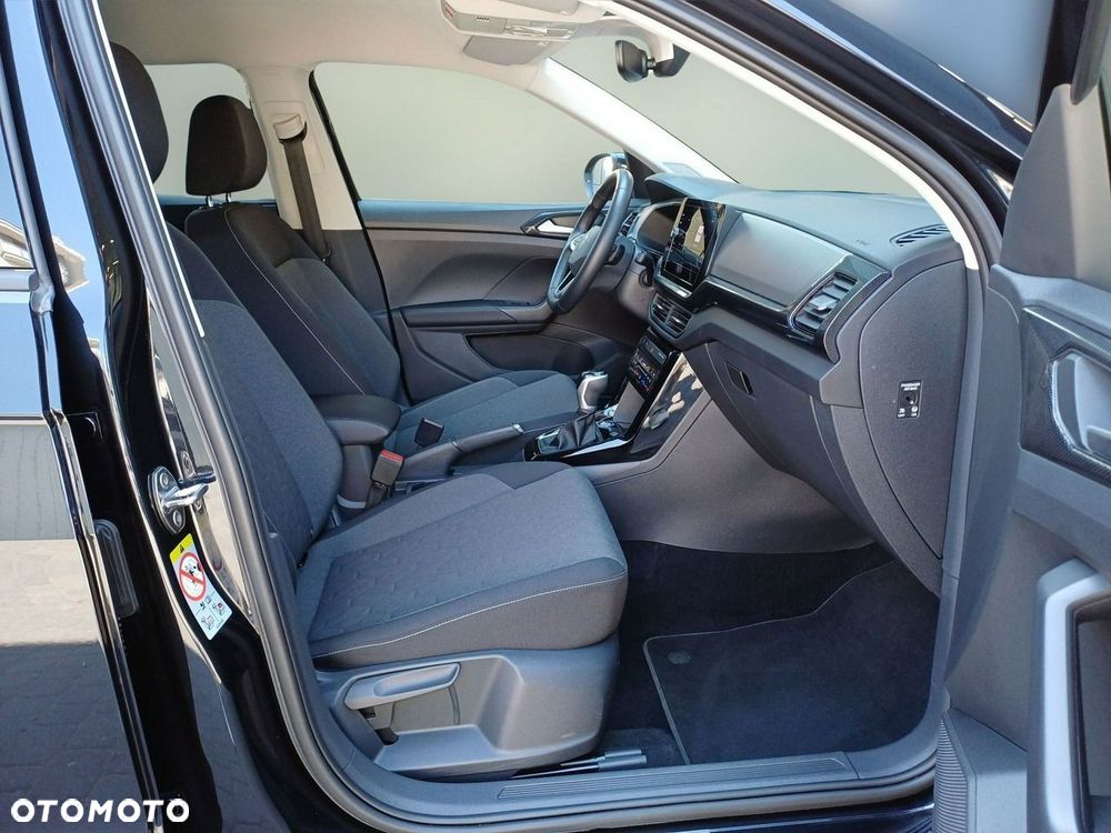 Volkswagen T-Cross - 12