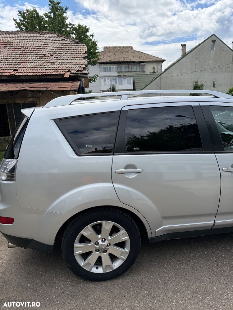 Mitsubishi Outlander 2.0 DI-D Intense - 7
