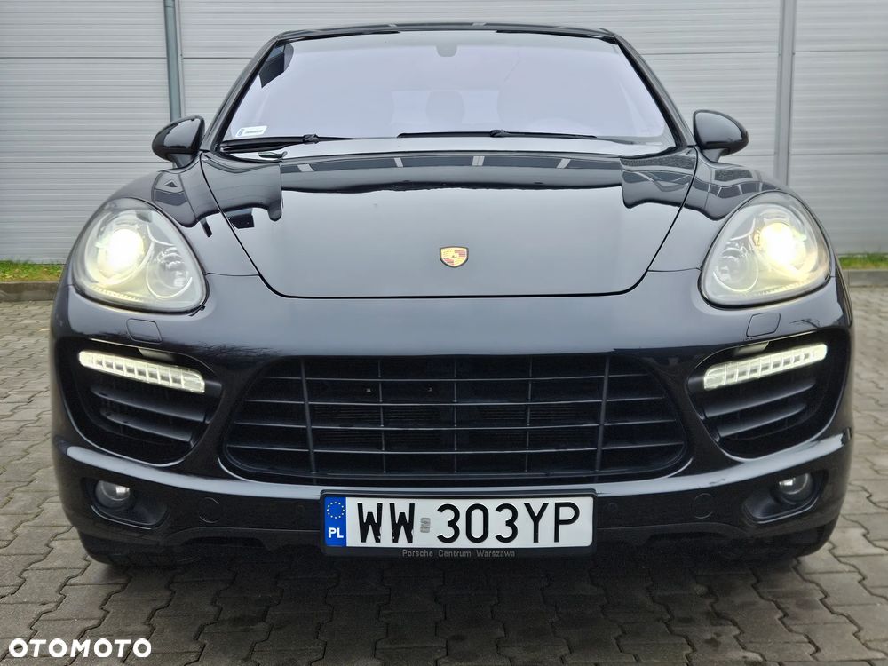 Porsche Cayenne Turbo Tiptronic S - 29