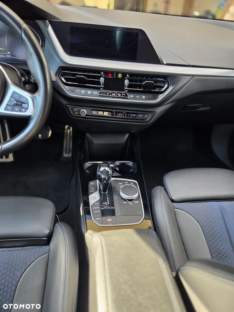 BMW Seria 1 118i Edition M Sport Shadow - 14