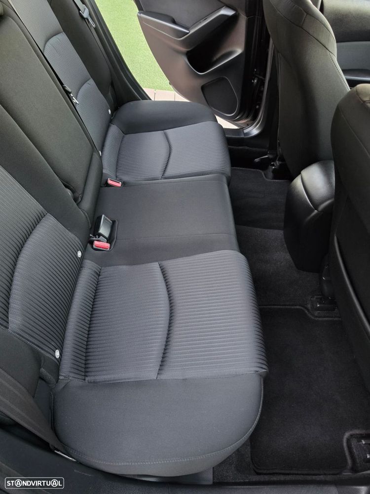 Mazda 3 Hatchback 1.5 Sky-D Excellence Navi - 34