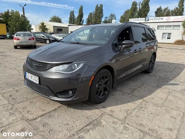Chrysler Pacifica - 14