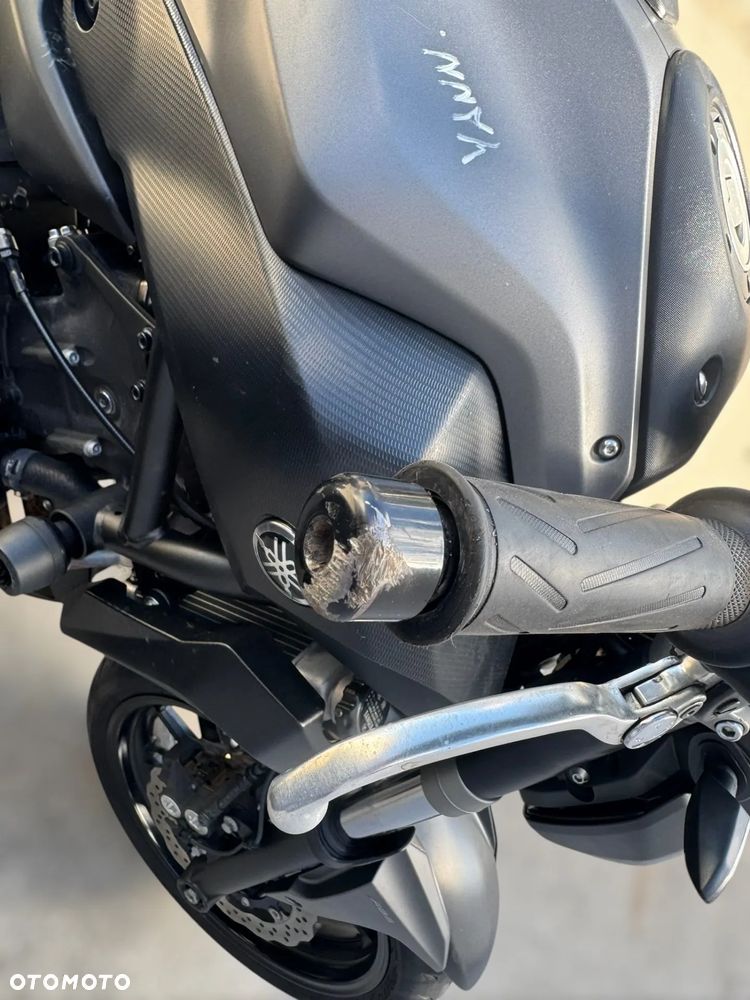 Yamaha MT - 13