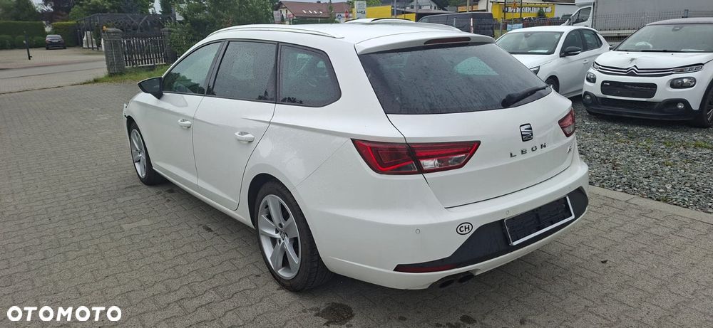 Seat Leon 1.8 TSI Start&Stop DSG FR - 4
