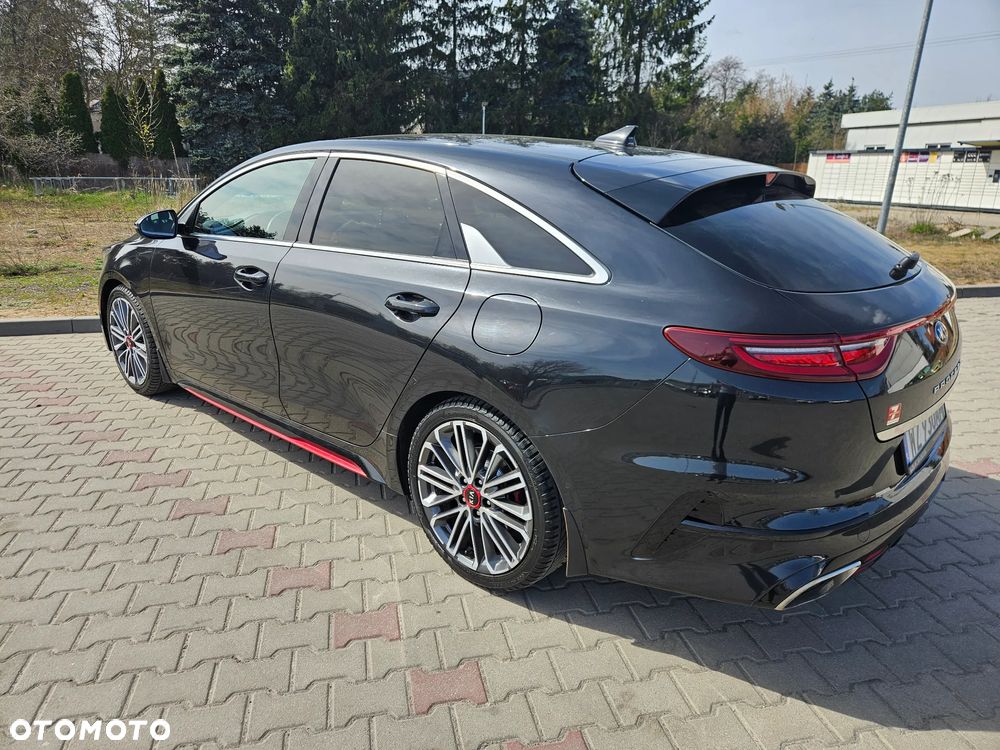 Kia ProCeed - 2