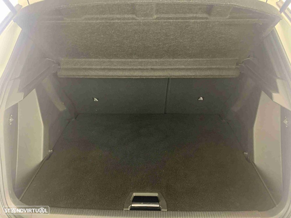 Peugeot 2008 1.2 PureTech Allure - 13