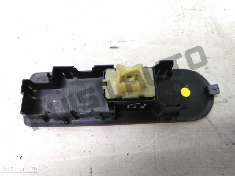 Botão De Vidro Lateral  Renault Clio Iv [2012_2019] 1.5 Dci - 2