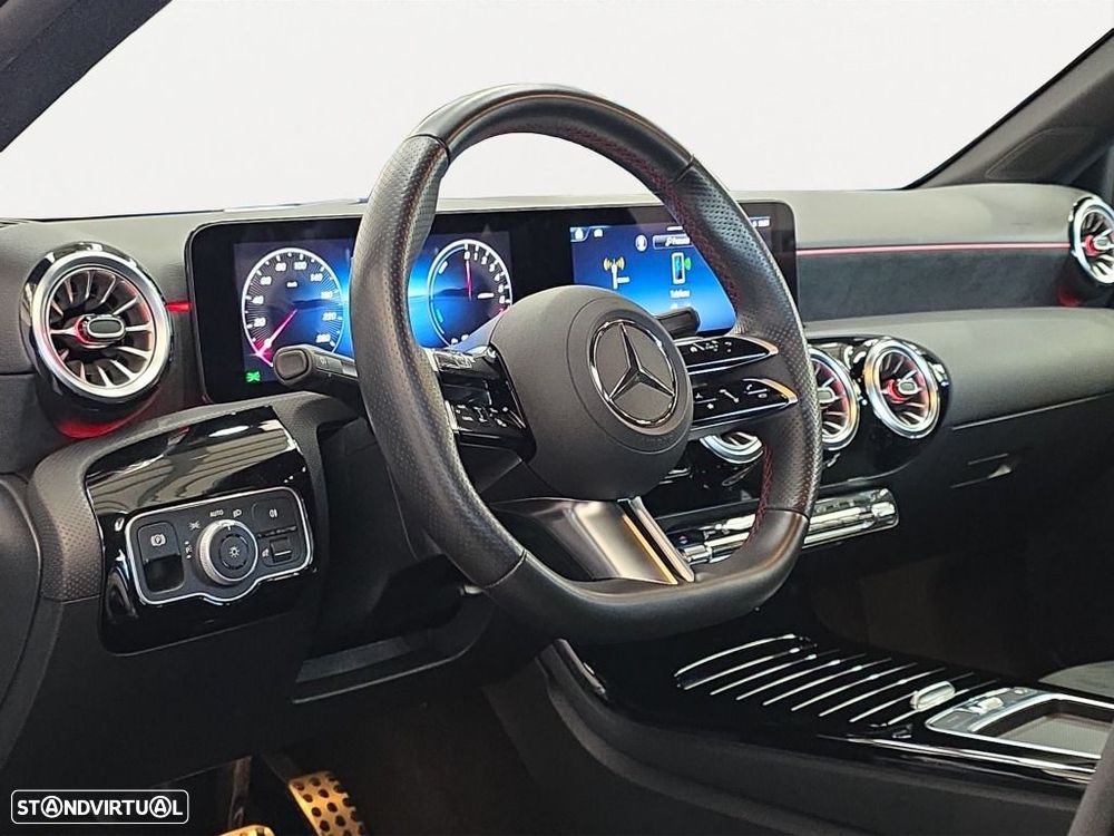 Mercedes-Benz A 250 Limousine - 8