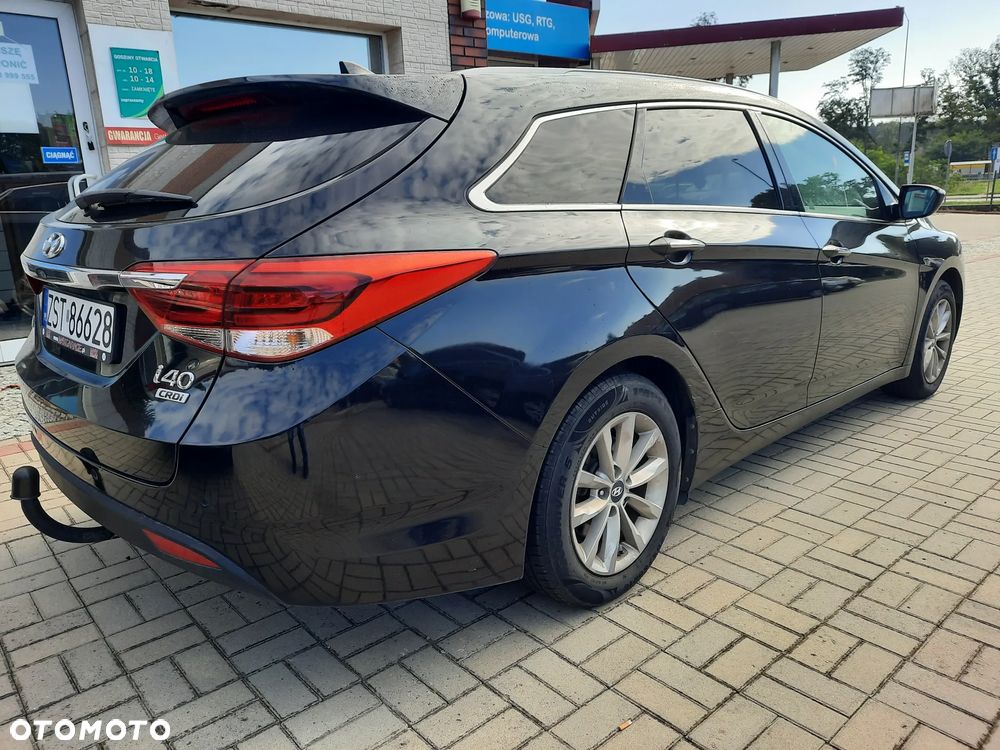 Hyundai i40 Kombi 1.7 CRDi Premium - 4