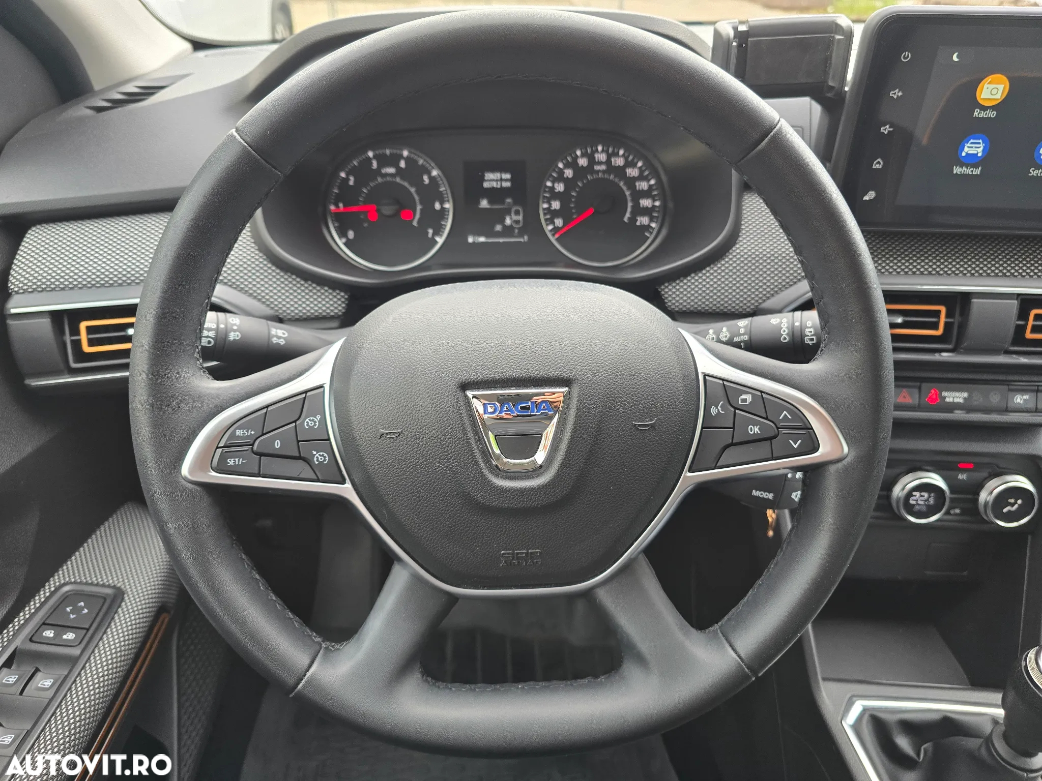 Dacia Sandero Stepway TCe 90 MT6 Comfort - 32