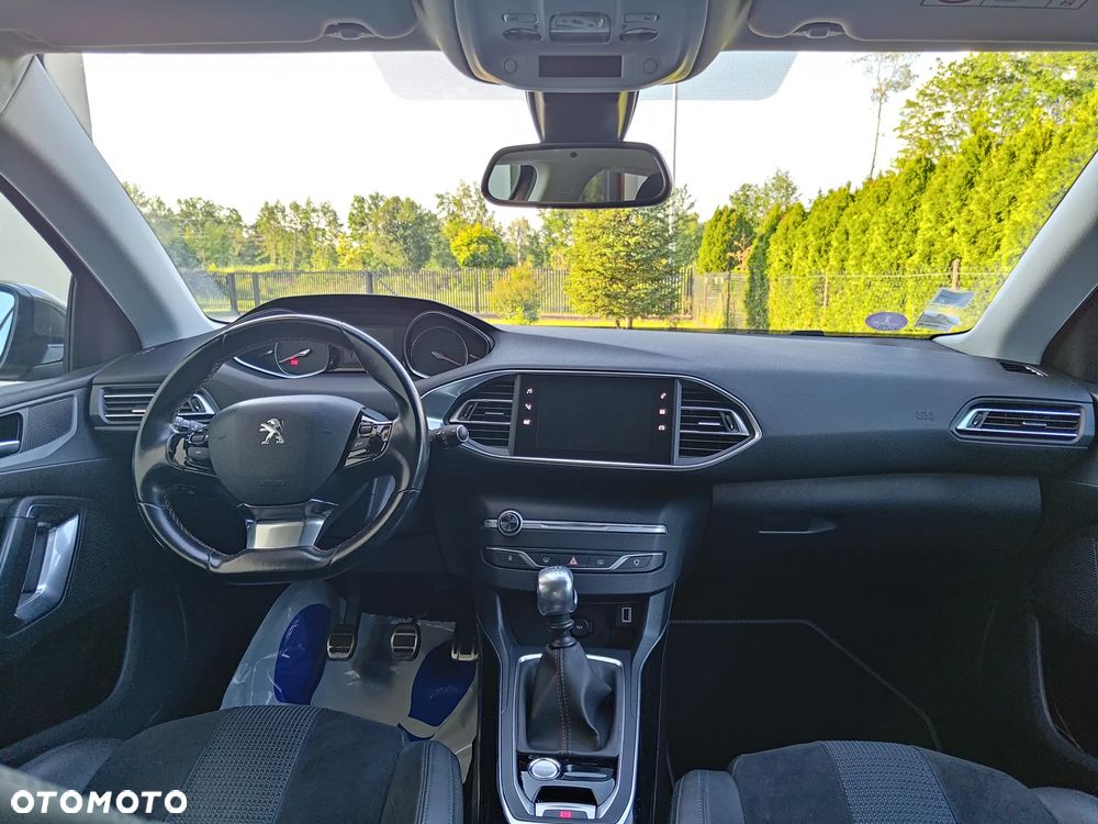 Peugeot 308 - 16