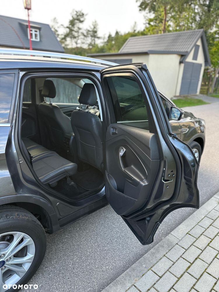 Ford Kuga 2.0 TDCi 4x4 Titanium - 24