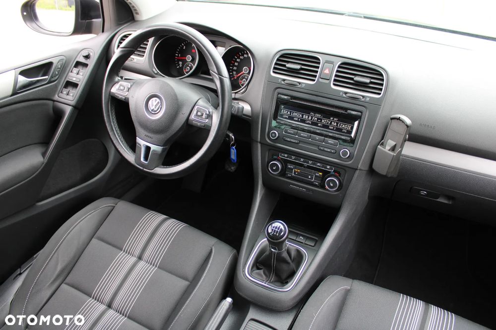 Volkswagen Golf 2.0 TDI DPF MATCH - 19