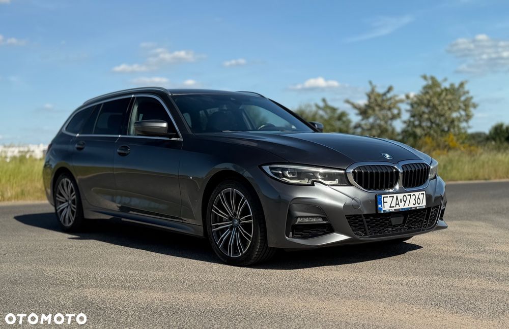 BMW Seria 3 330e M Sport - 5