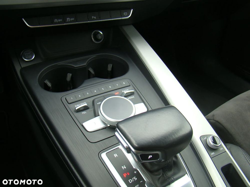 Audi A4 Avant 35 TDI S tronic design - 32