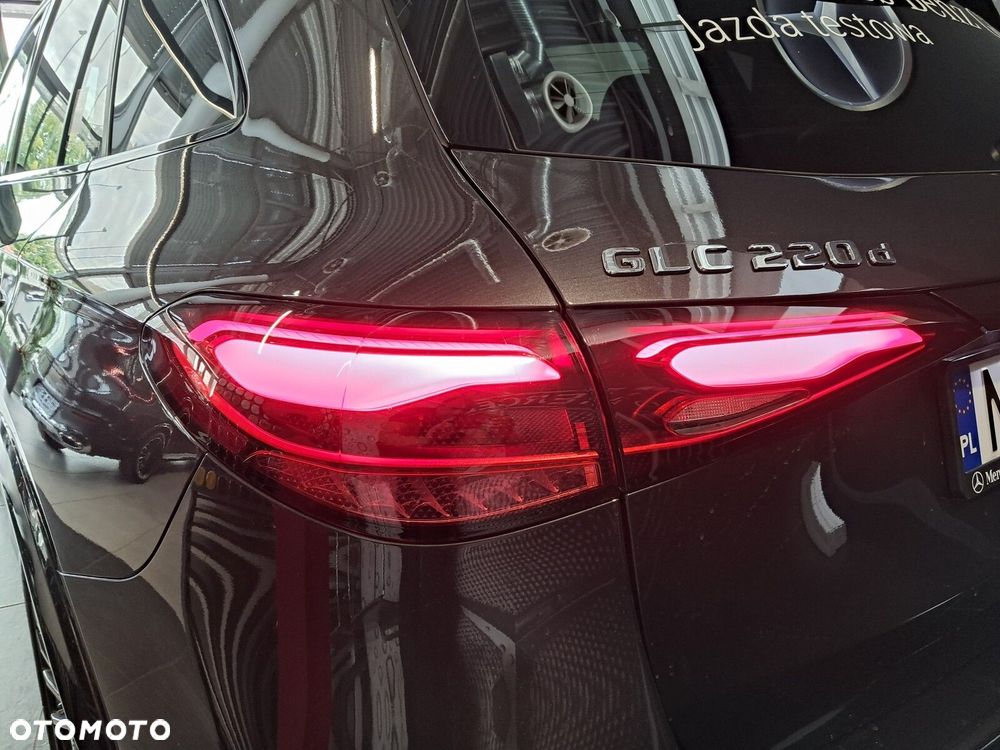 Mercedes-Benz GLC - 14
