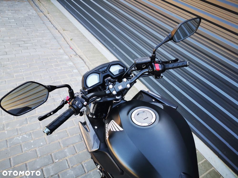 Honda CB - 31