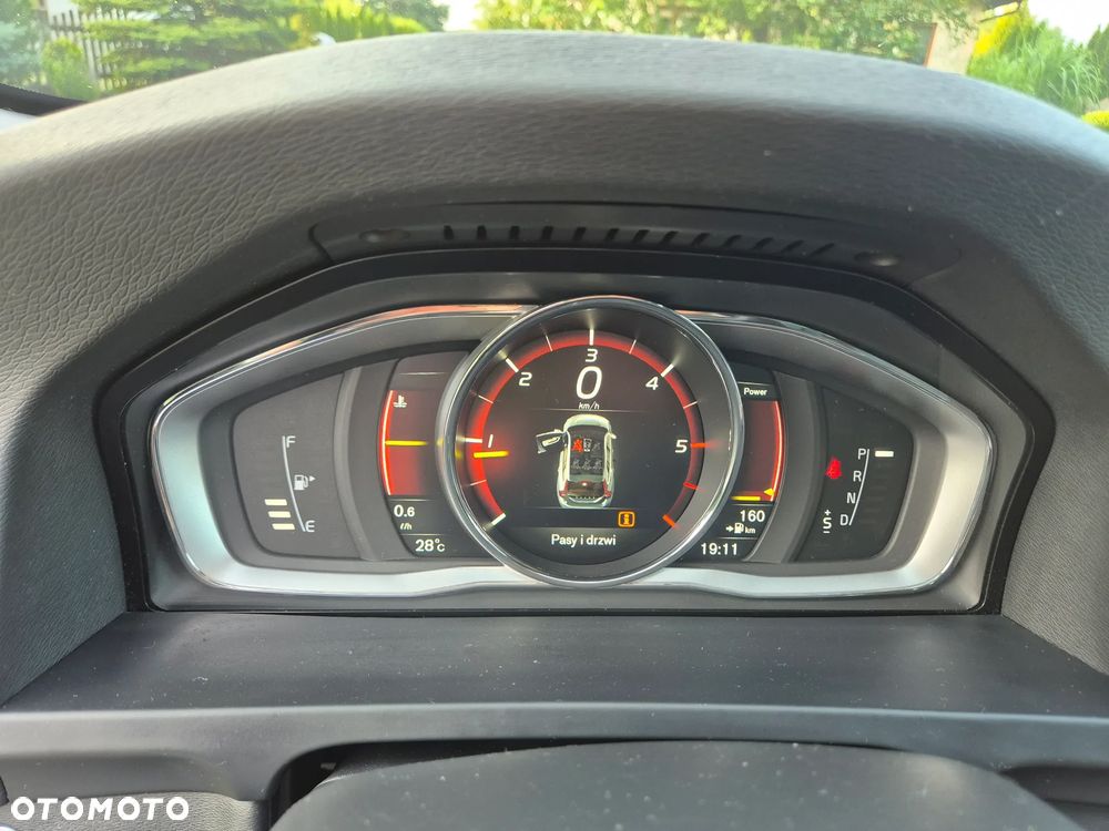 Volvo V60 D4 AWD Momentum - 20