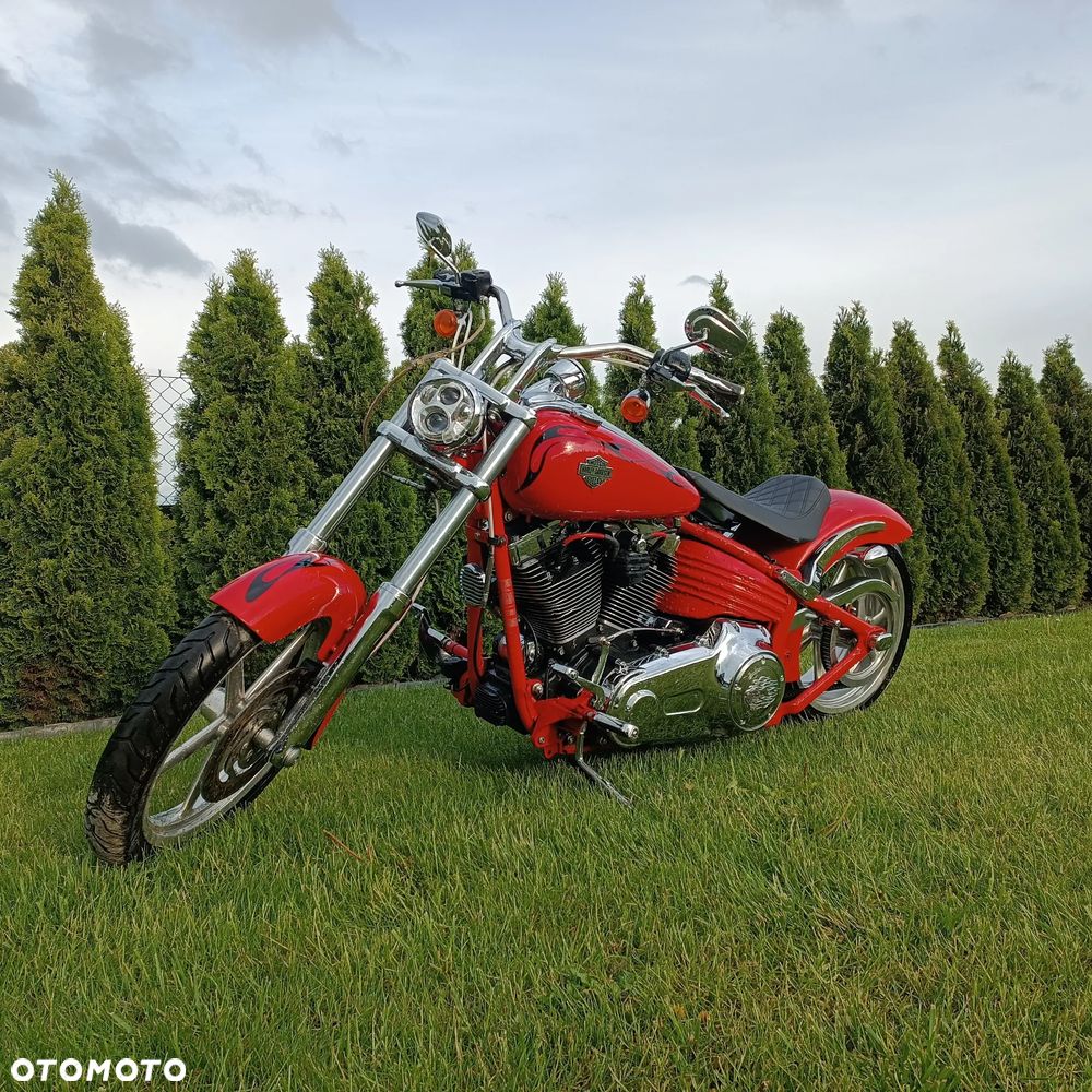 Harley-Davidson Softail Breakout - 1
