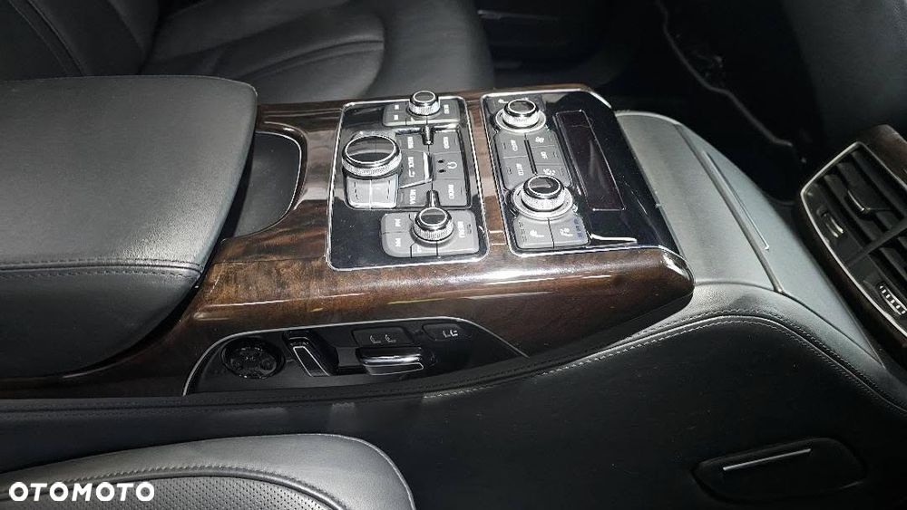 Audi A8 4.2 TDI DPF (clean diesel) quattro tiptronic Lang - 4