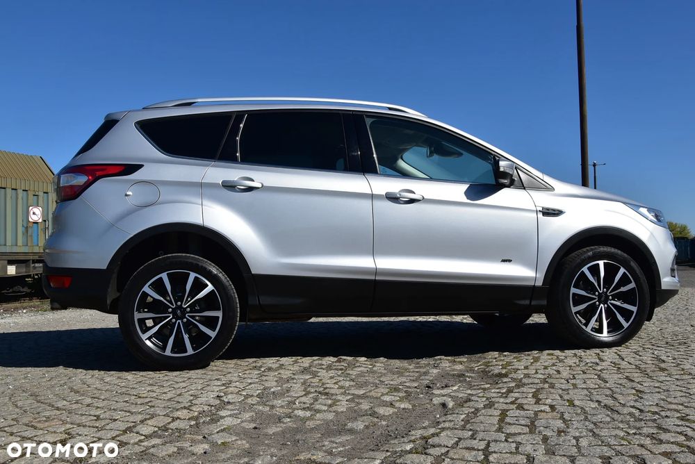 Ford Kuga 1.5 EcoBoost 4x4 Titanium - 8