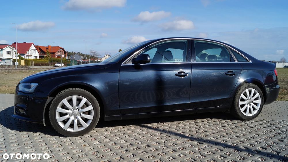 Audi A4 Limousine - 4