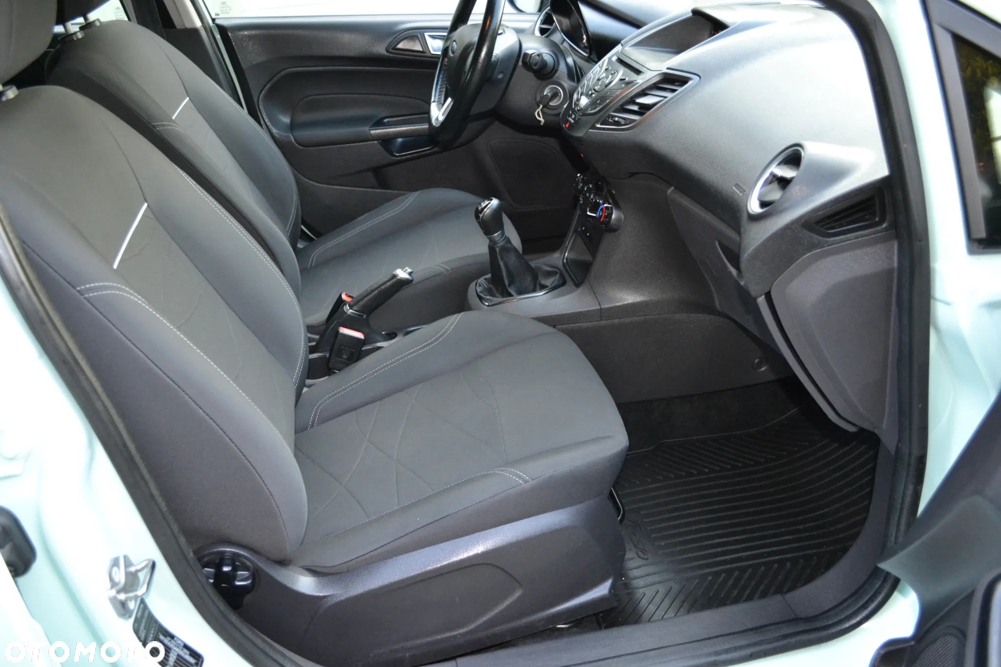 Ford Fiesta 1.25 Trend - 14