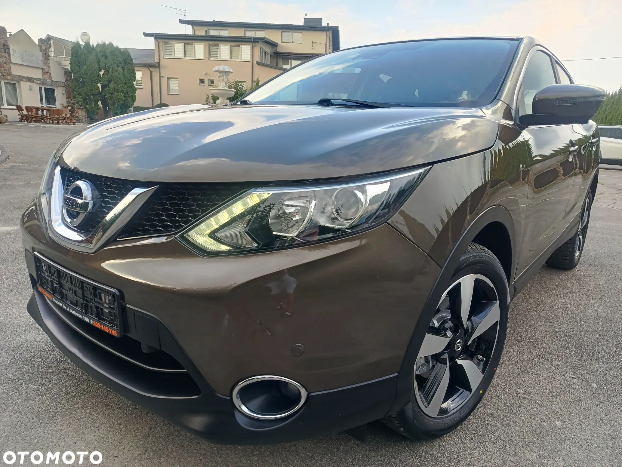 Nissan Qashqai 1.2 DIG-T N-Connecta EU6 - 1