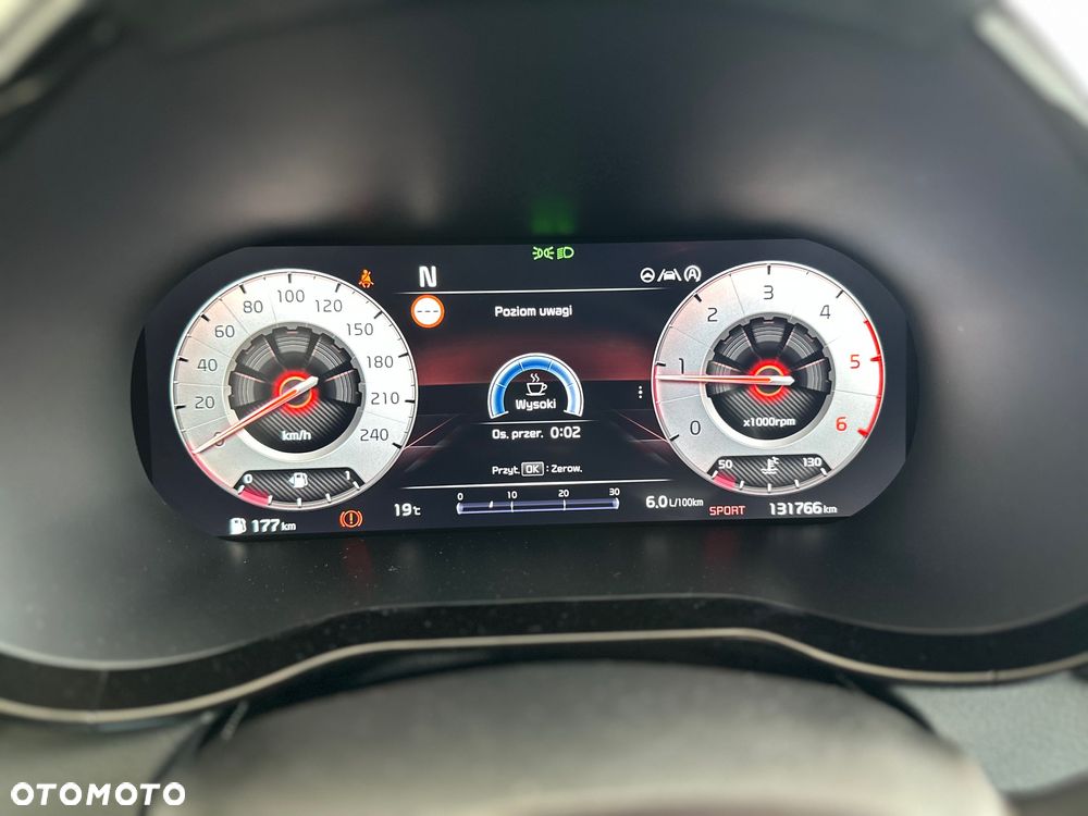 Kia Ceed 1.6 CRDi mHEV L Business Line - 28