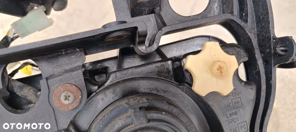 SUZUKI GSXF 750 KATANA JAJKO LAMPA REFLEKTRO STELAŻ ORYGINAŁ BARDZO ŁADNY ZESTAW - 11