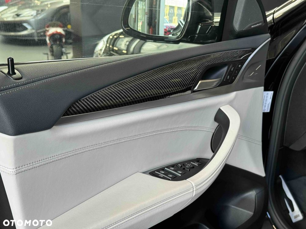 BMW X4 M Competition - 17