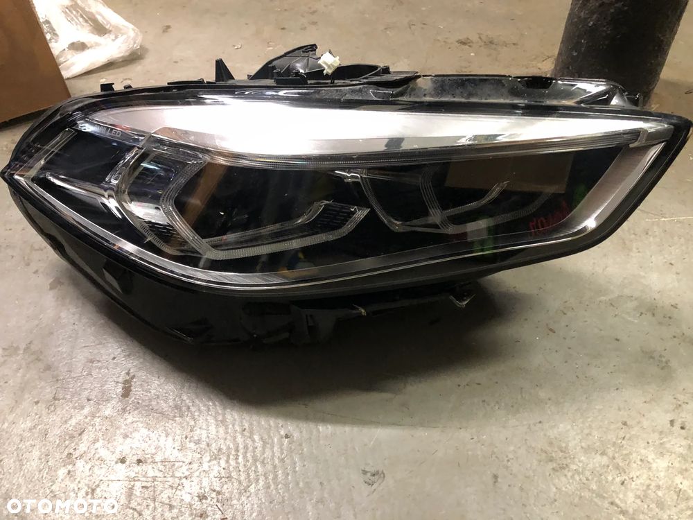 Lampa prawa LED BMW 1 F40 5A1E056 - 1
