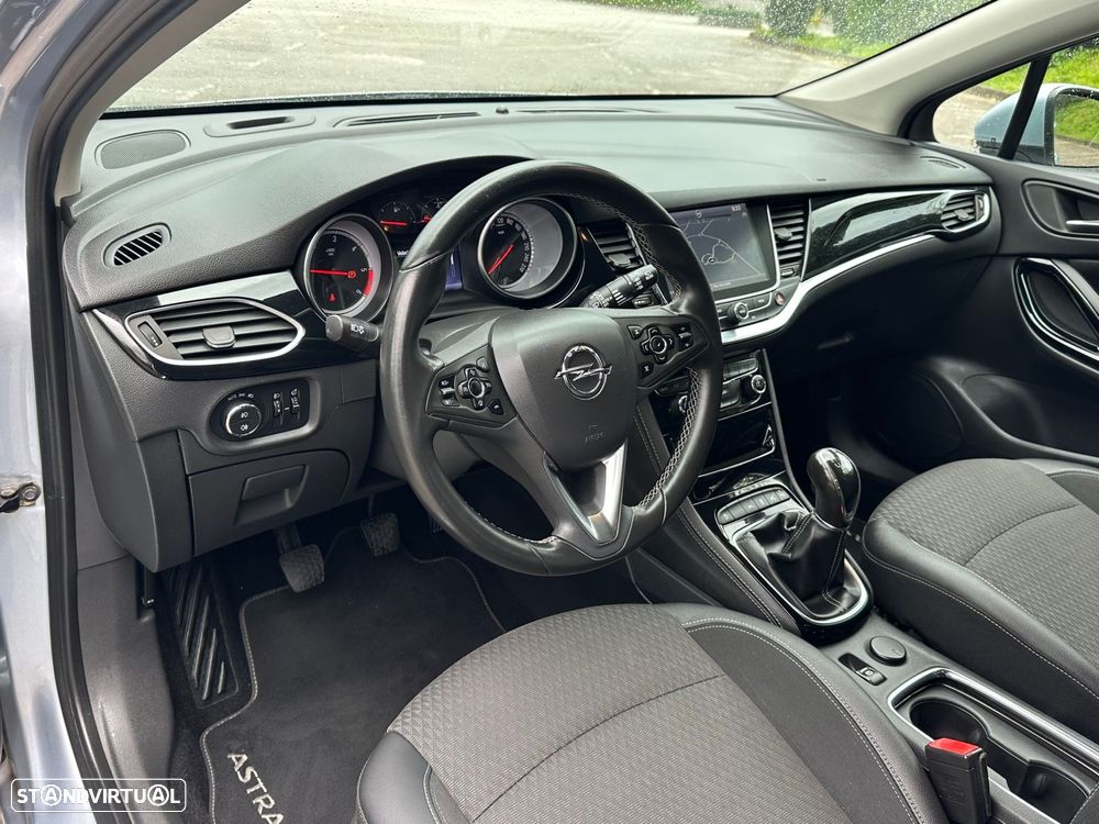 Opel Astra Sports Tourer 1.6 CDTi Executive S/S - 4