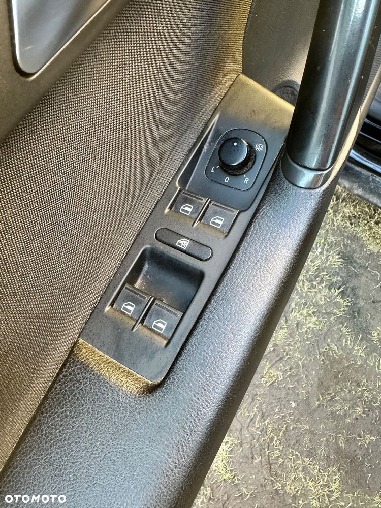 Volkswagen Passat 2.0 TDI Highline - 18