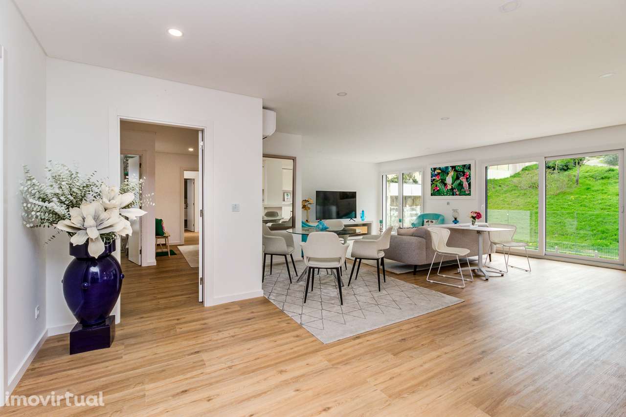 Luxo, Modernidade e Conforto: Desfrute de um Magnífico T3 com Domótica - Grande imagem: 2/21