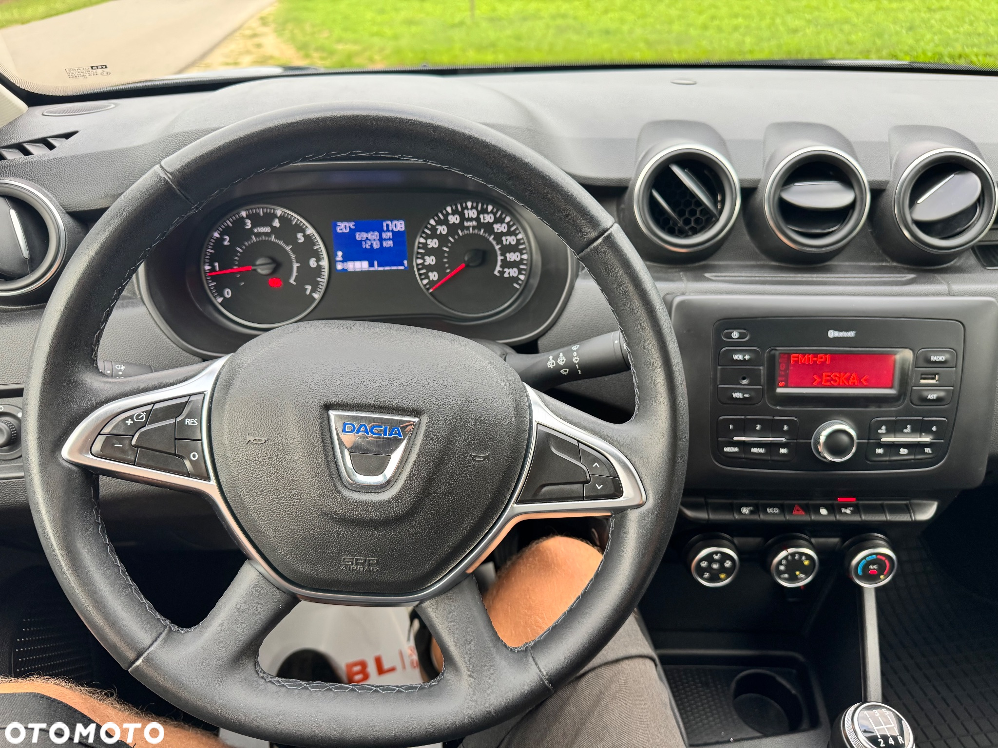 Dacia Duster 1.6 SCe Comfort - 36
