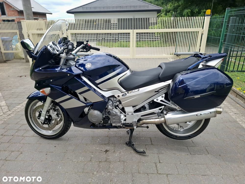 Yamaha FJR - 26