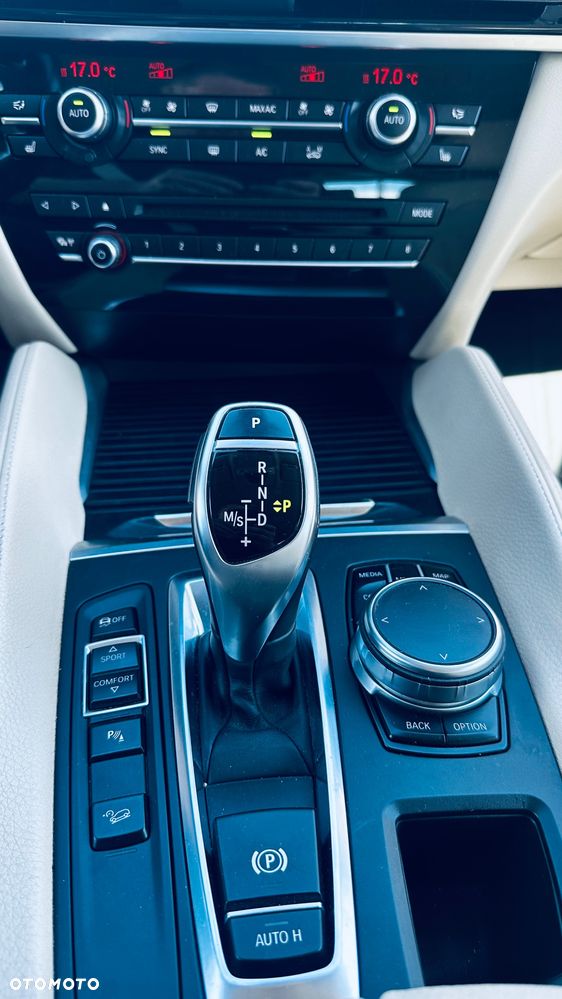 BMW X6 xDrive30d - 12