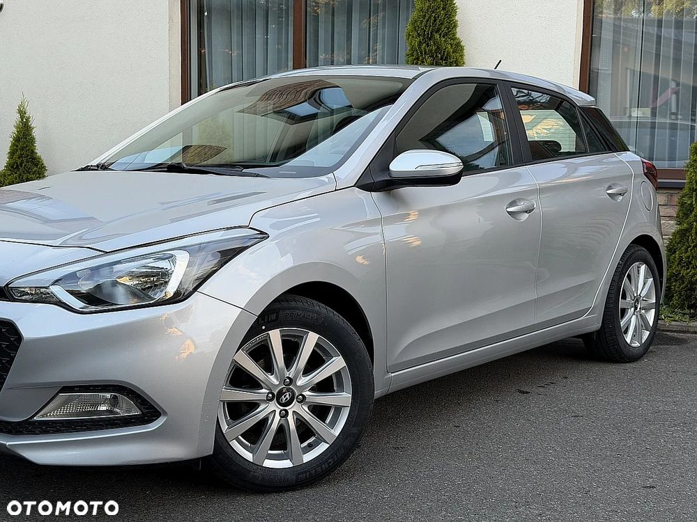 Hyundai i20 blue 1.2 YES Silver - 23