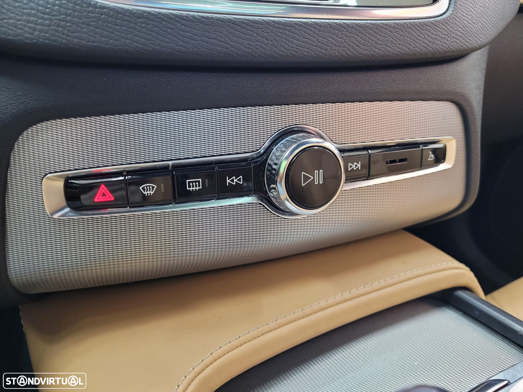 Volvo XC 90 2.0 T8 PHEV Inscription AWD - 47
