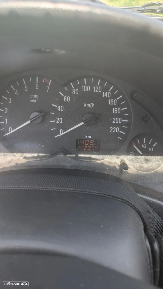 Opel Corsa 1.0 12V Confort - 6