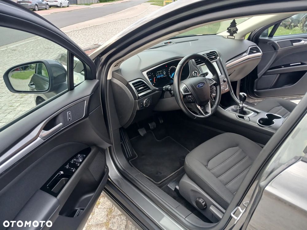 Ford Mondeo - 15
