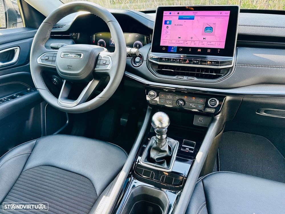Jeep Compass 1.3 T Night Eagle - 23