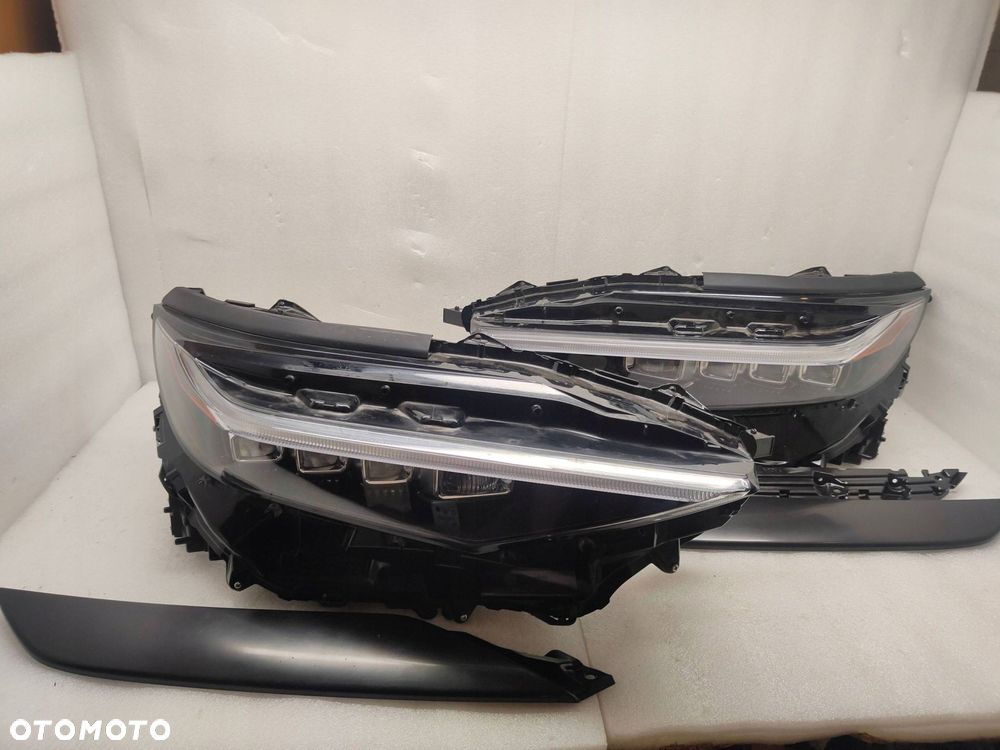 toyota bz4x 2022 full led komplet lamp przednich - 1