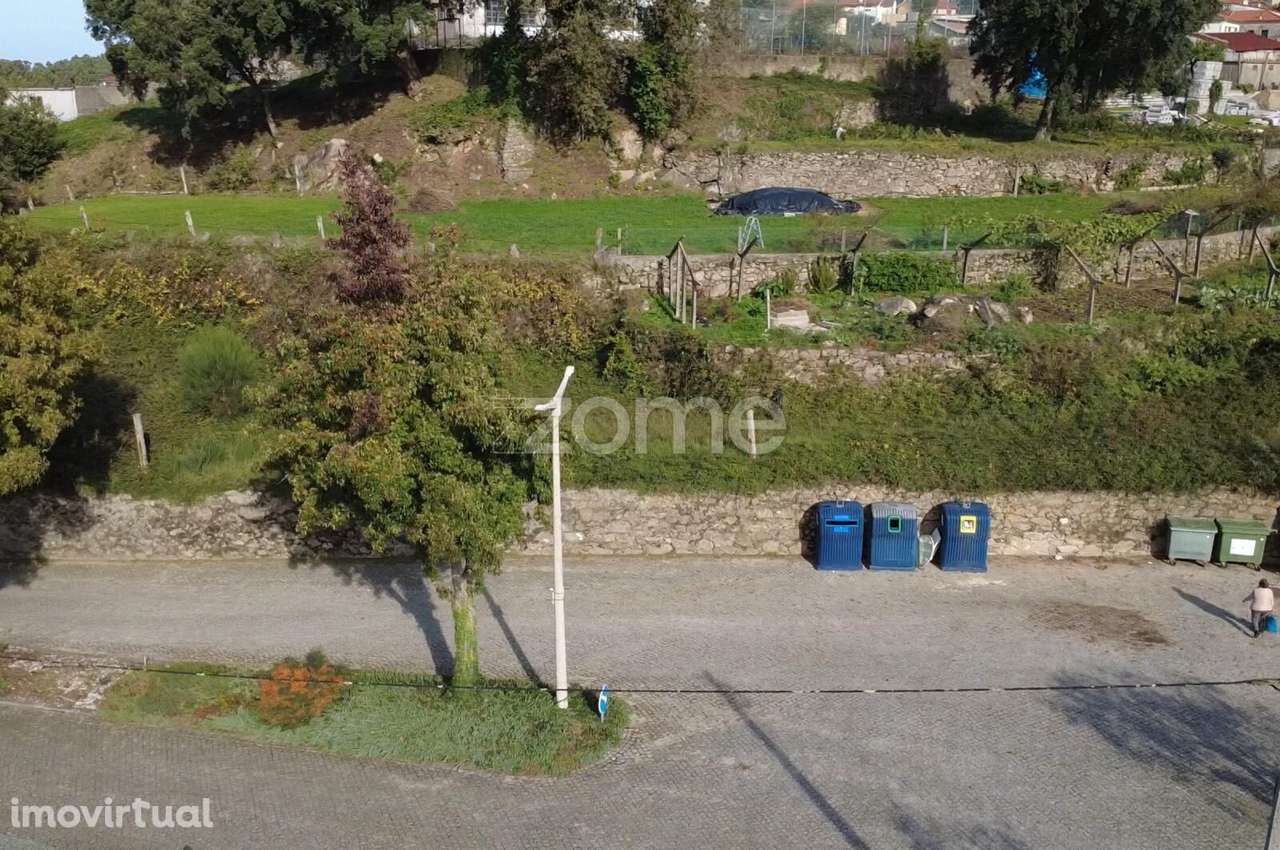 Terreno p/ Construção no Largo da Igreja de Escariz, Arouca - Grande imagem: 3/13