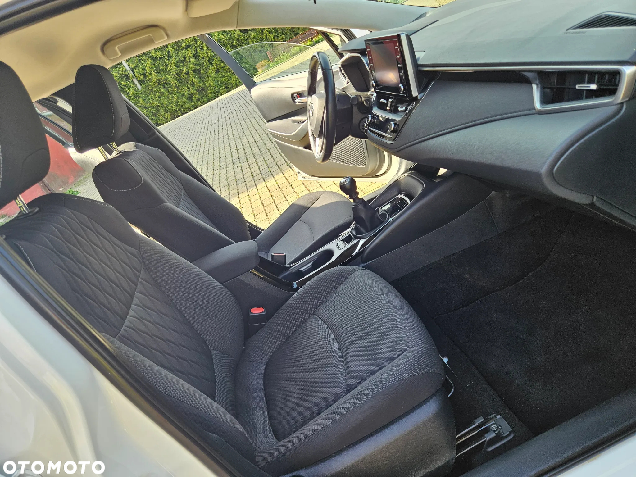 Toyota Corolla 1.6 Comfort - 30