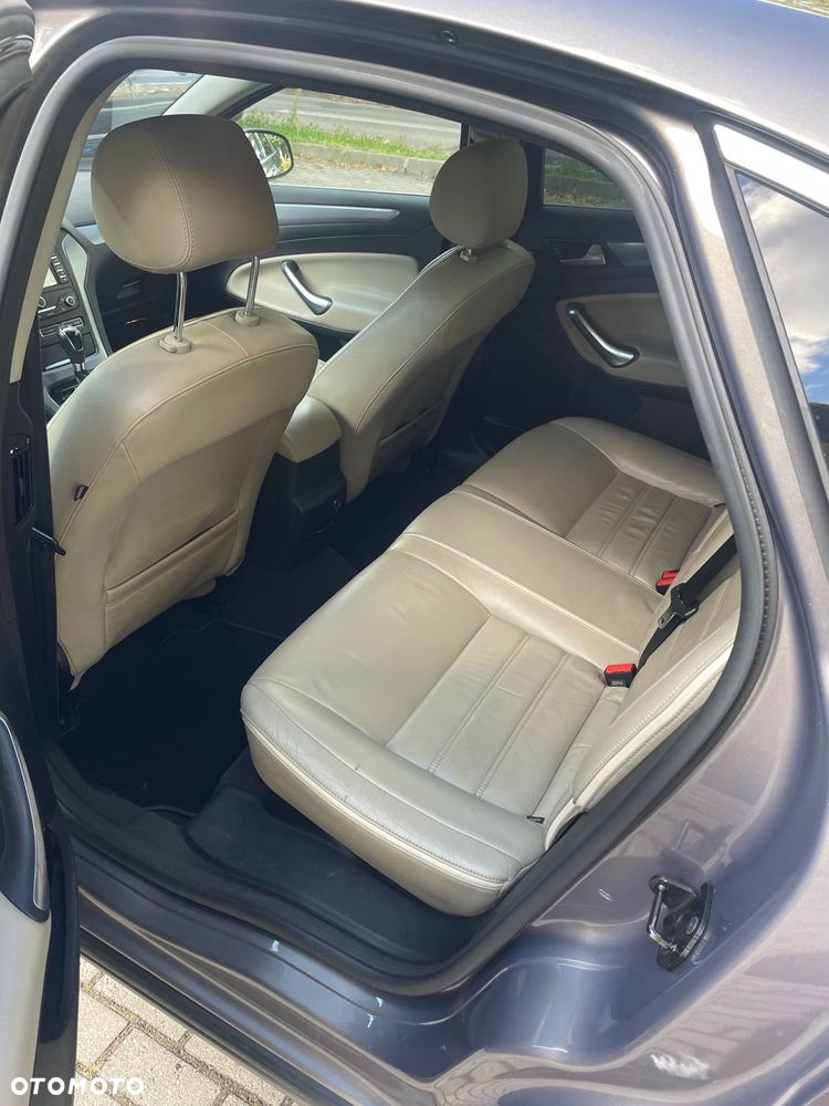 Ford Mondeo - 8