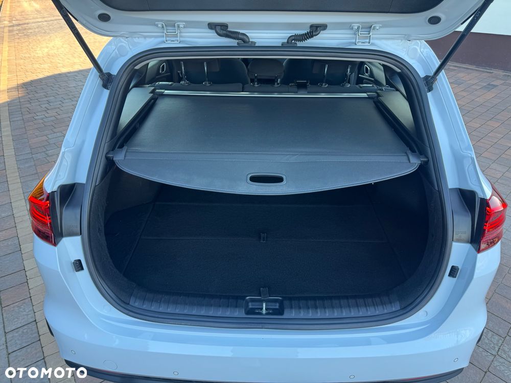 Kia Ceed 1.5 T-GDI M - 36