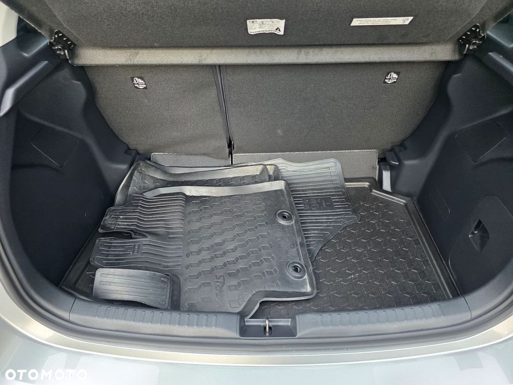 Toyota Yaris 1.0 Comfort - 28