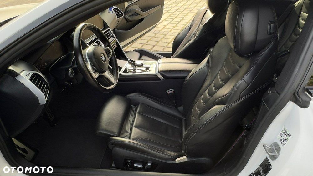 BMW Seria 8 - 13